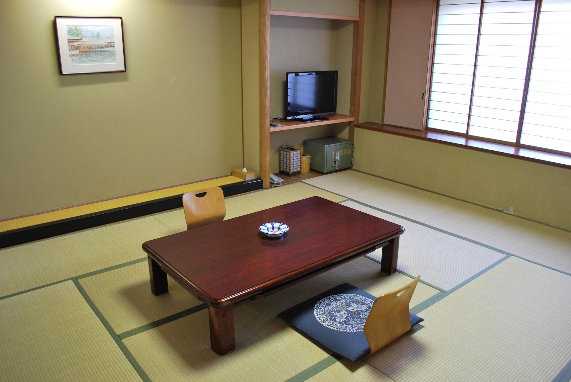 הצוקייצ'י Miyajima Hotel Makoto מראה חיצוני תמונה